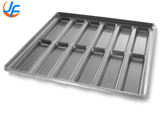 RK Bakeware China Foodservice 22100 Plateau à pâtisserie à hot-dog en acier aluminiumisé en Nouvelle-Angleterre vitré