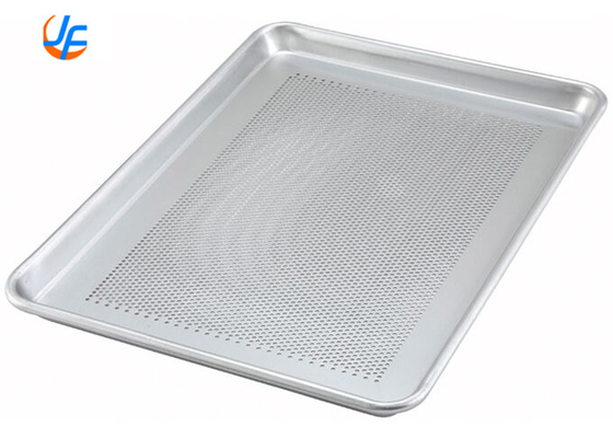RK Bakeware China Foodservice plateaux de cuisson perforés en aluminium, 600 x 400 mm plaque en aluminium