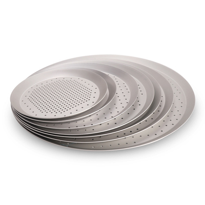 RK Bakeware Chine anode dur perforé crête mince casserole à pizza pour la cabane de pizza