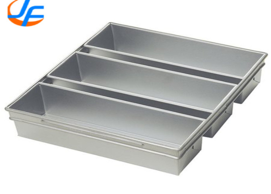 RK Bakeware Chine-Chicago métallique à 4 sangles émaillée cannelle