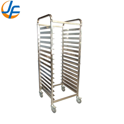 Chariot en acier inoxydable de différentes tailles pour un restaurant ou un hôtel